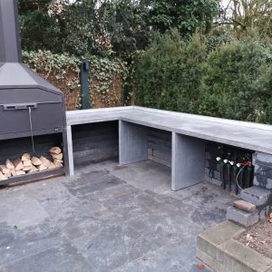 Buitenkeuken beton braaimaster kokbeton