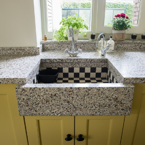 Terrazzo spoelbak kokbeton