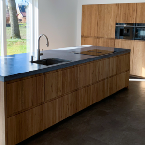 samenwerking eikmeester kokbeton partner luxe houten keuken nederlands
